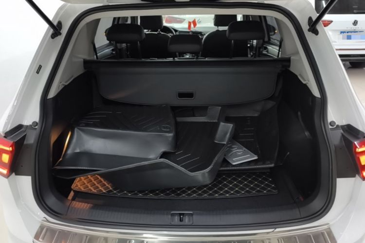 Used Volkswagen Tiguan L 2021 330TSI Automatic Two-Wheel Drive Smart Edition Trunk