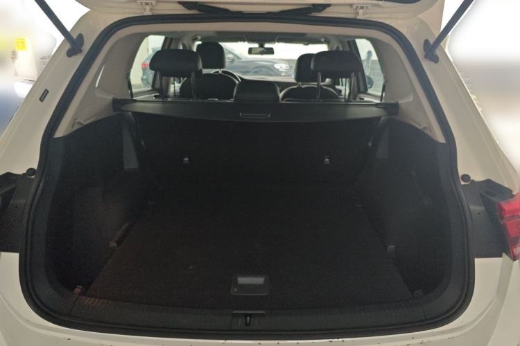 Used Volkswagen Tiguan L 2021 280TSI Automatic Two-Wheel Drive Smart Edition Trunk