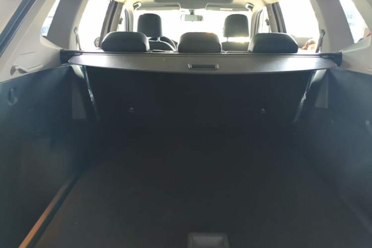 Used Volkswagen Tiguan L 2021 330TSI Automatic Two-Wheel Drive Smart Edition Trunk