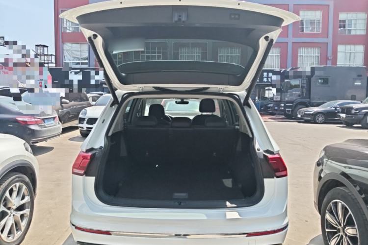 Used Volkswagen Tiguan L 2021 330TSI Automatic Two-Wheel Drive R-Line Enhanced Edition Trunk