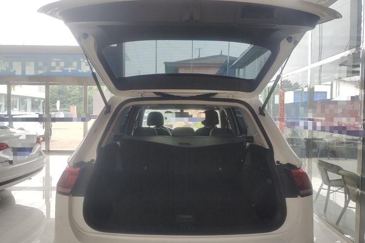 Used Volkswagen Tiguan L 2021 280TSI Automatic Two-Wheel Drive Smart Edition Trunk