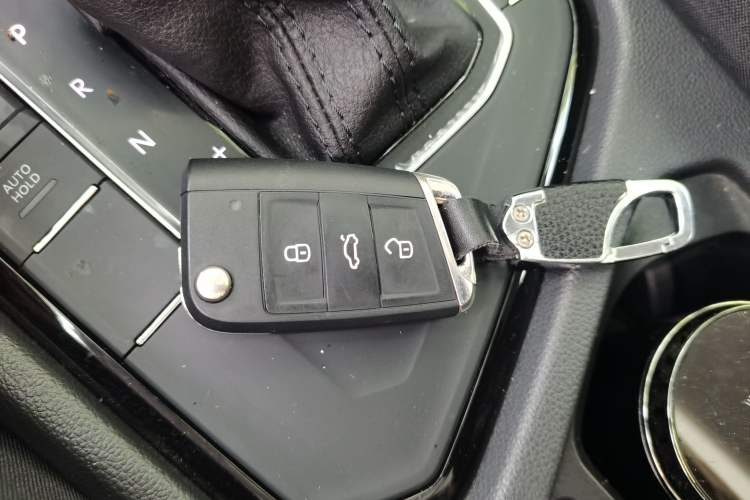 Used Volkswagen Tiguan L 2021 330TSI Automatic Two-Wheel Drive Smart Edition Vehicle Key
