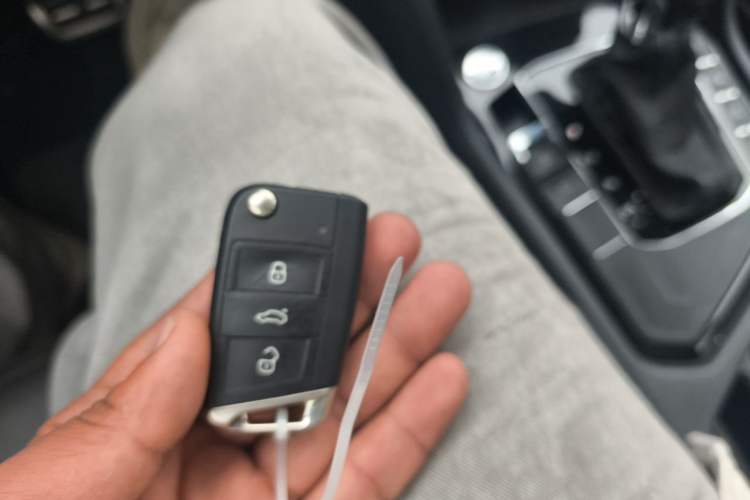 Used Volkswagen Tiguan L 2021 330TSI Automatic Two-Wheel Drive R-Line Enhanced Edition Vehicle Key