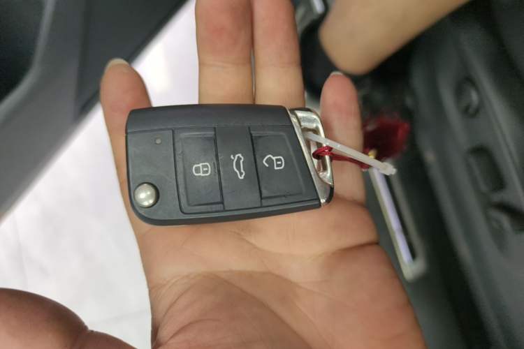 Used Volkswagen Tiguan L 2021 330TSI Automatic Two-Wheel Drive R-Line Enhanced Edition Vehicle Key