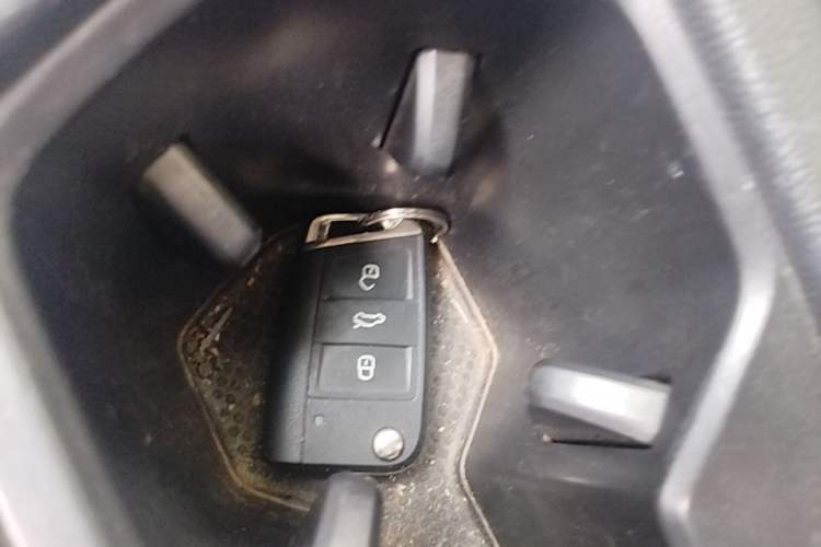 Used Volkswagen Tiguan L 2021 330TSI Automatic Two-Wheel Drive Smart Edition Vehicle Key