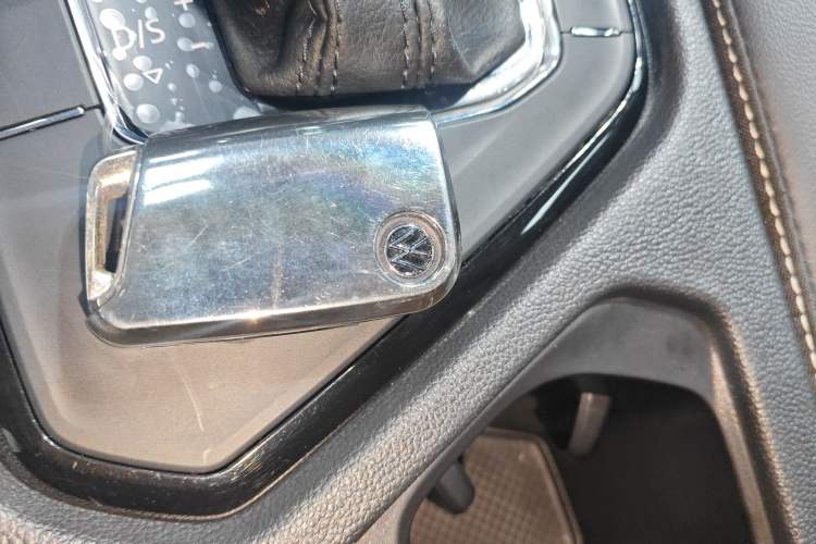 Used Volkswagen Tiguan L 2021 330TSI Automatic Two-Wheel Drive R-Line Enhanced Edition Vehicle Key
