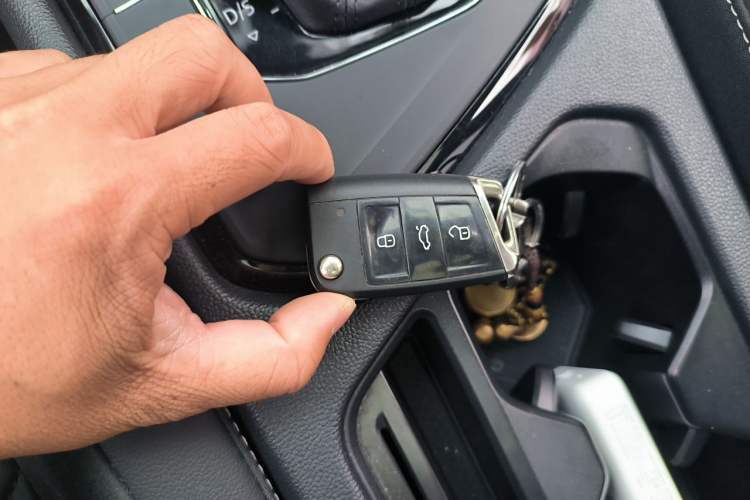 Used Volkswagen Tiguan L 2021 330TSI Automatic Two-Wheel Drive R-Line Enhanced Edition Vehicle Key