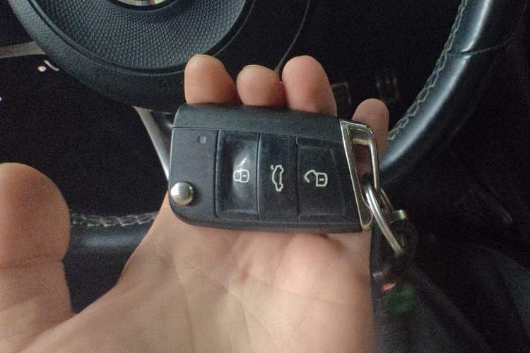 Used Volkswagen Tiguan L 2021 330TSI Automatic Two-Wheel Drive R-Line Enhanced Edition Vehicle Key