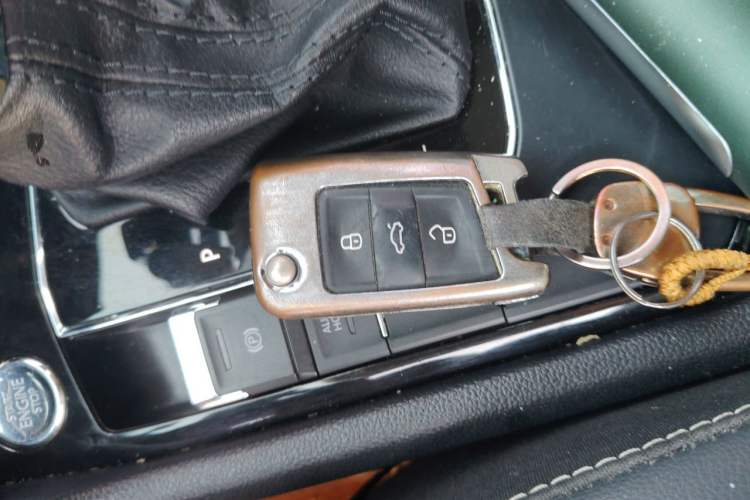 Used Volkswagen Tiguan L 2021 330TSI Automatic Two-Wheel Drive Smart Edition Vehicle Key