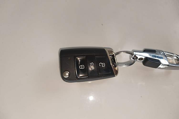 Used Volkswagen Tiguan L 2021 330TSI Automatic Two-Wheel Drive R-Line Enhanced Edition Vehicle Key
