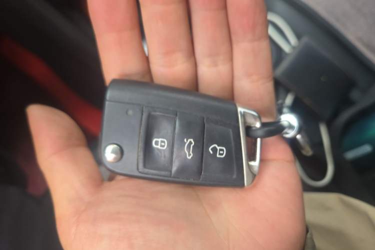 Used Volkswagen Tiguan L 2021 330TSI Automatic Two-Wheel Drive R-Line Flagship Edition Vehicle Key