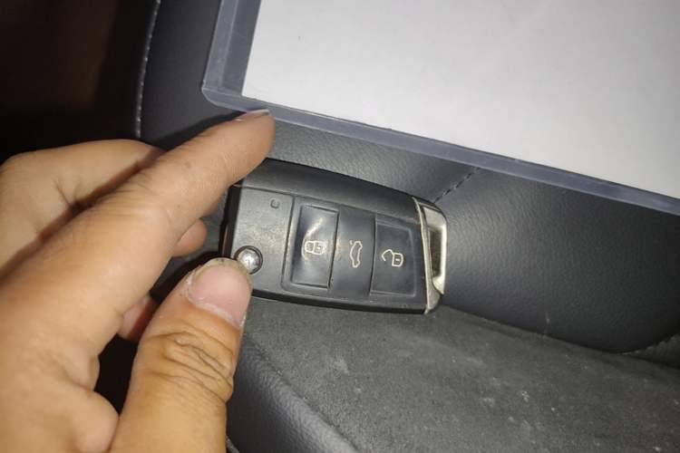 Used Volkswagen Tiguan L 2021 330TSI Automatic Two-Wheel Drive R-Line Enhanced Edition Vehicle Key