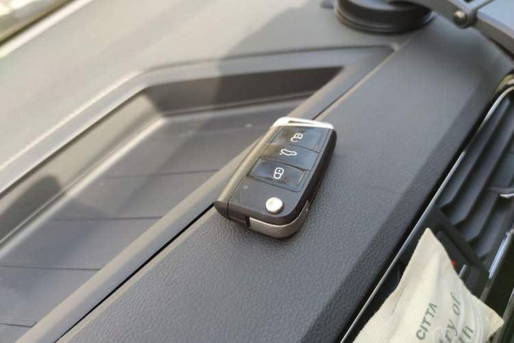 Used Volkswagen Tiguan L 2021 280TSI Automatic Two-Wheel Drive Smart Edition Vehicle Key