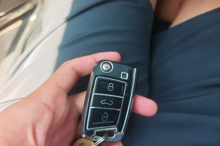 Used Volkswagen Tiguan L 2021 330TSI Automatic Two-Wheel Drive Smart Edition Vehicle Key