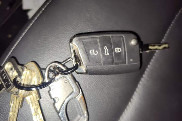 Used Volkswagen Tiguan L 2021 330TSI Automatic Two-Wheel Drive R-Line Enhanced Edition Vehicle Key
