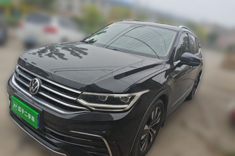 Used Volkswagen Tiguan L 2022 330TSI Automatic Two-Wheel Drive R-Line Enhanced Edition Guazi used car, China used car export, Used car for sale, Used  cars, Cheapest cars for sale