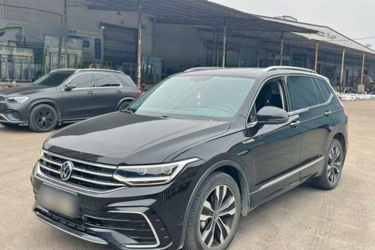 Used Volkswagen Tiguan L 2022 330TSI Automatic Two-Wheel Drive R-Line Enhanced Edition Guazi used car, China used car export, Used car for sale, Used Volkswagen cars, Cheapest cars for sale