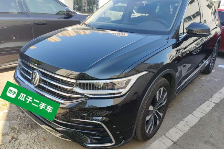 Used Volkswagen Tiguan L 2022 330TSI Automatic Two-Wheel Drive R-Line Enhanced Edition Guazi used car, China used car export, Used car for sale, Used  cars, Cheapest cars for sale