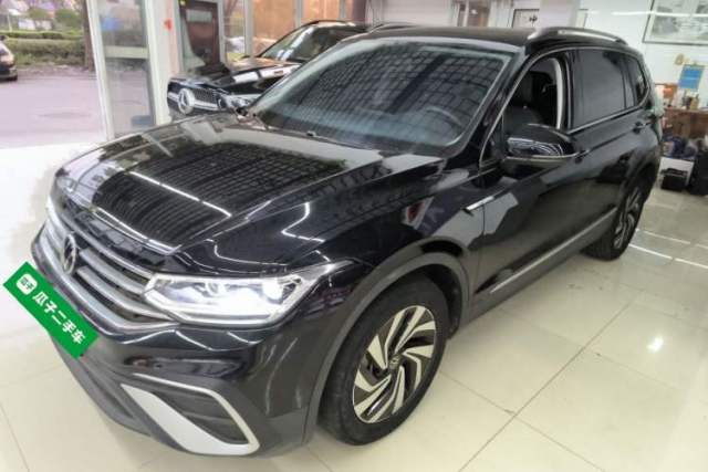 Ojetý Volkswagen Tiguan L 2022 330TSI Automatic Two-Wheel Drive Smart Edition