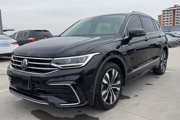 Used Volkswagen Tiguan L 2022 330TSI Automatic Two-Wheel Drive R-Line Enhanced Edition Guazi used car, China used car export, Used car for sale, Used cars, Cheapest cars for sale