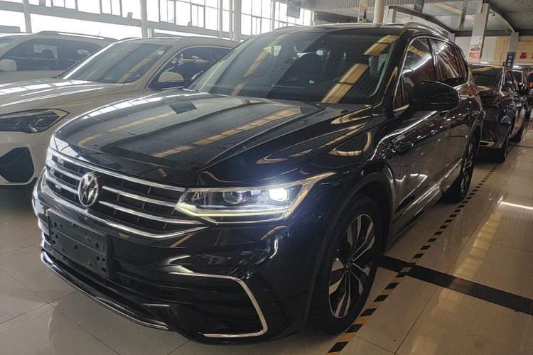 Used Volkswagen Tiguan L 2022 330TSI Automatic Two-Wheel Drive R-Line Enhanced Edition Guazi used car, China used car export, Used car for sale, Used  cars, Cheapest cars for sale