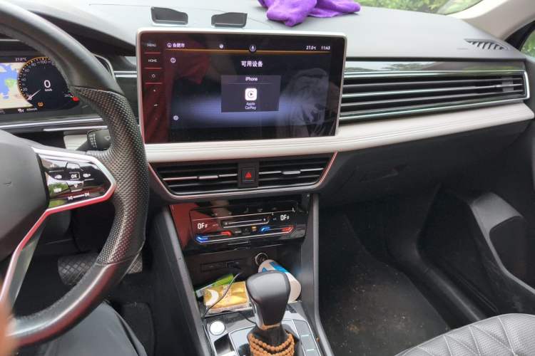 Used Volkswagen Tiguan L 2022 330TSI Automatic Two-Wheel Drive Smart Edition Audio And AC Panel