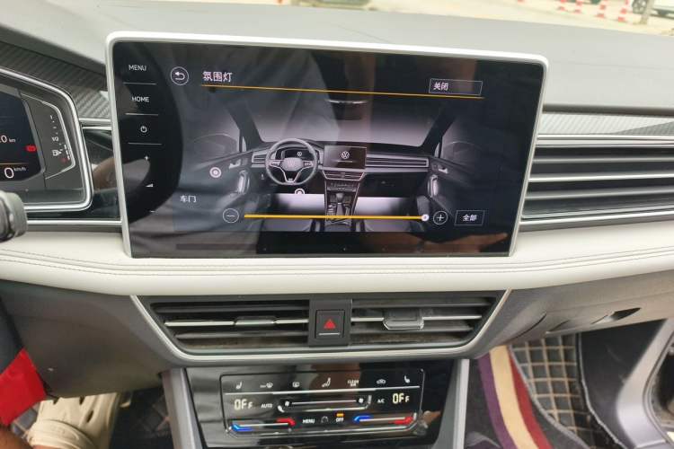 Used Volkswagen Tiguan L 2022 330TSI Automatic Two-Wheel Drive R-Line Enhanced Edition Audio And AC Panel