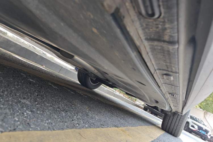 Used Volkswagen Tiguan L 2022 330TSI Automatic Two-Wheel Drive Smart Edition Chassis Front Left