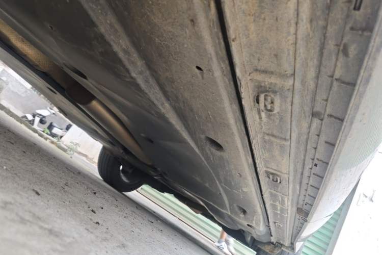 Used Volkswagen Tiguan L 2022 330TSI Automatic Two-Wheel Drive R-Line Flagship Edition Chassis Front Left
