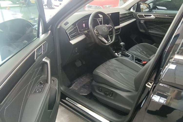 Used Volkswagen Tiguan L 2022 330TSI Automatic Two-Wheel Drive Smart Edition Driver Seat