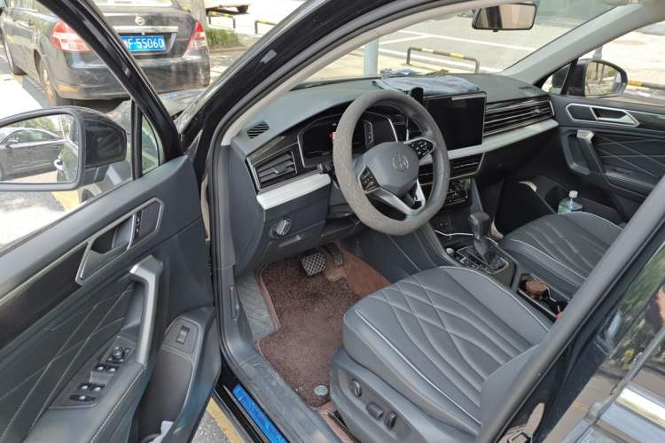 Used Volkswagen Tiguan L 2022 330TSI Automatic Two-Wheel Drive Smart Edition Driver Seat