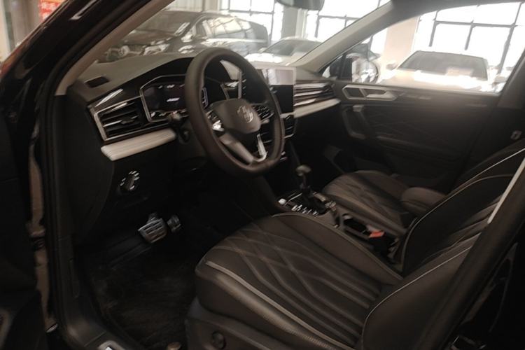 Used Volkswagen Tiguan L 2022 330TSI Automatic Two-Wheel Drive R-Line Enhanced Edition Driver Seat