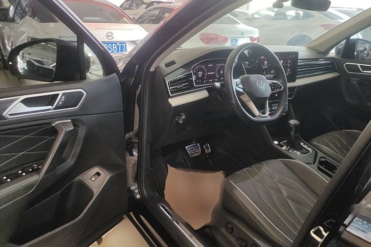 Used Volkswagen Tiguan L 2022 330TSI Automatic Two-Wheel Drive R-Line Enhanced Edition Driver Seat