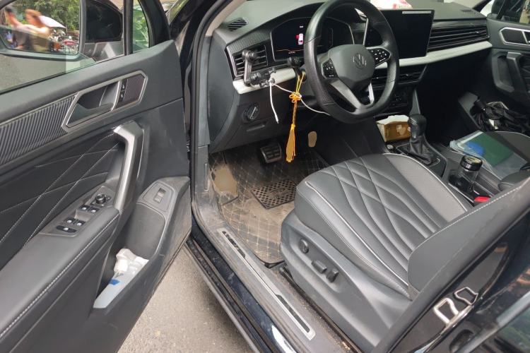 Used Volkswagen Tiguan L 2022 330TSI Automatic Two-Wheel Drive R-Line Enhanced Edition Driver Seat