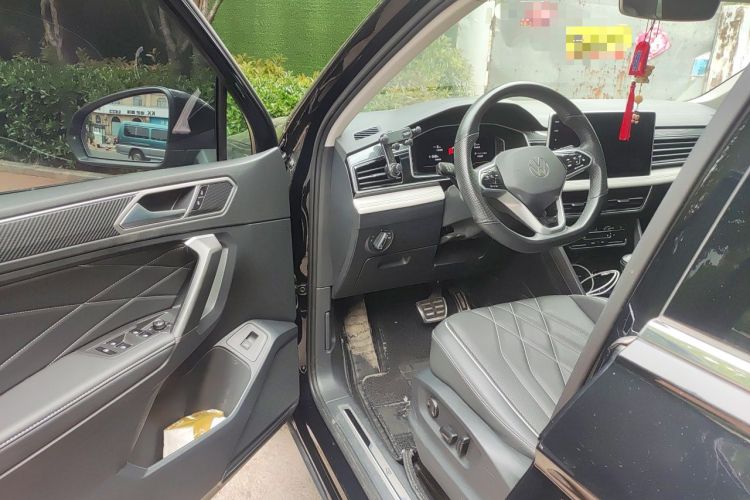 Used Volkswagen Tiguan L 2022 330TSI Automatic Two-Wheel Drive R-Line Enhanced Edition Driver Seat