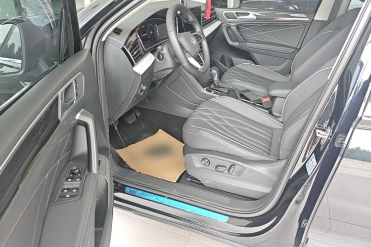 Used Volkswagen Tiguan L 2022 330TSI Automatic Two-Wheel Drive Smart Edition Driver Seat