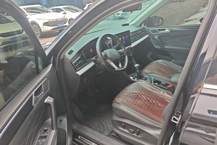 Used Volkswagen Tiguan L 2022 330TSI Automatic Two-Wheel Drive Smart Edition Driver Seat