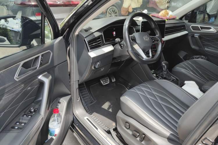 Used Volkswagen Tiguan L 2022 330TSI Automatic Two-Wheel Drive R-Line Flagship Edition Driver Seat