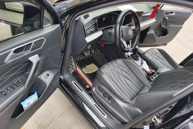 Used Volkswagen Tiguan L 2022 330TSI Automatic Two-Wheel Drive R-Line Enhanced Edition Driver Seat