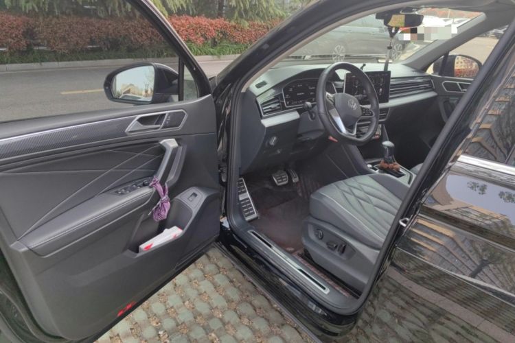 Used Volkswagen Tiguan L 2022 330TSI Automatic Two-Wheel Drive R-Line Enhanced Edition Driver Seat