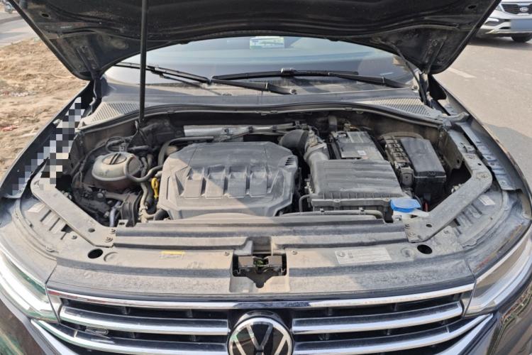 Used Volkswagen Tiguan L 2022 330TSI Automatic Two-Wheel Drive R-Line Enhanced Edition Engine Bay