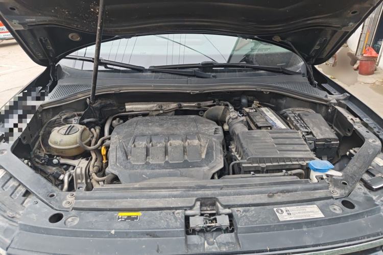 Used Volkswagen Tiguan L 2022 330TSI Automatic Two-Wheel Drive R-Line Enhanced Edition Engine Bay