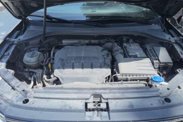 Used Volkswagen Tiguan L 2022 330TSI Automatic Two-Wheel Drive R-Line Enhanced Edition Engine Bay