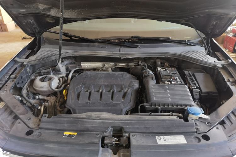 Used Volkswagen Tiguan L 2022 330TSI Automatic Two-Wheel Drive R-Line Enhanced Edition Engine Bay