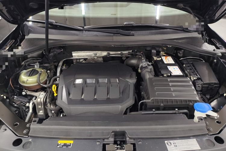 Used Volkswagen Tiguan L 2022 330TSI Automatic Two-Wheel Drive R-Line Enhanced Edition Engine Bay