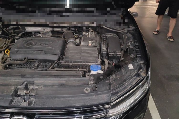 Used Volkswagen Tiguan L 2022 380TSI Automatic All-Wheel Drive R-Line Enhanced Comfort 7-Seater Engine Bay Left