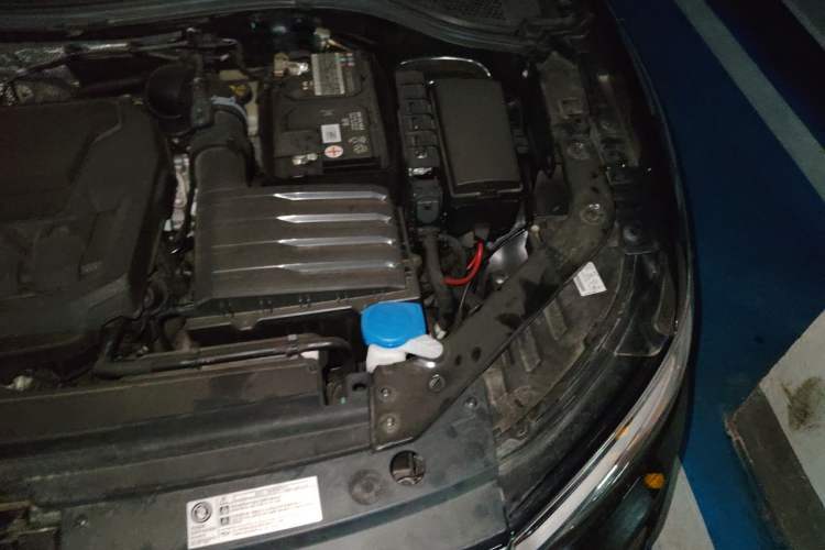 Used Volkswagen Tiguan L 2022 330TSI Automatic Two-Wheel Drive R-Line Enhanced Edition Engine Bay Left