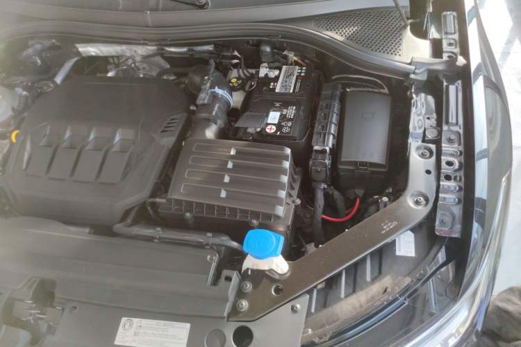Used Volkswagen Tiguan L 2022 330TSI Automatic Two-Wheel Drive R-Line Enhanced Edition Engine Bay Left