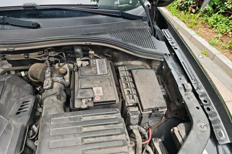 Used Volkswagen Tiguan L 2022 330TSI Automatic Two-Wheel Drive Smart Edition Engine Bay Left