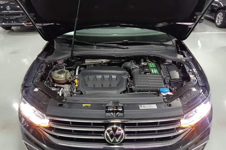 Used Volkswagen Tiguan L 2022 330TSI Automatic Two-Wheel Drive Smart Edition Engine Bay